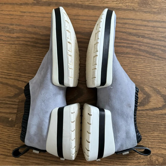 Stuart Weitzman 612 Dove Tail Blue Gray Suede leather sneakers Women’s size 8.5 - Picture 8 of 16